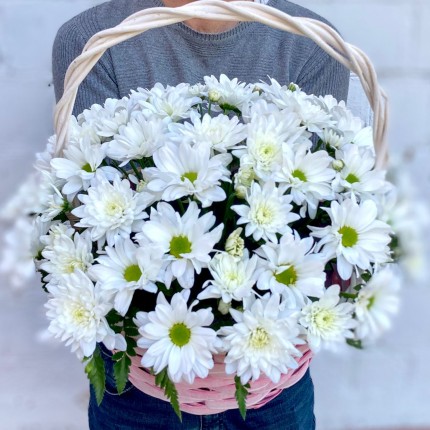 Корзина с белой хризантемой - купить с доставкой в по Одинцово